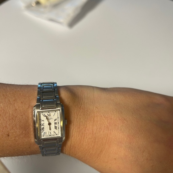 Rotary Women’s Tank watch - Picture 1 of 6